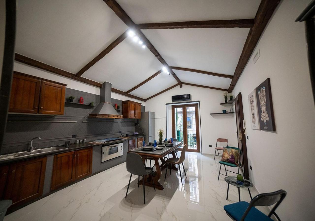 Vesuvius Luxury Home Napoli Bagian luar foto