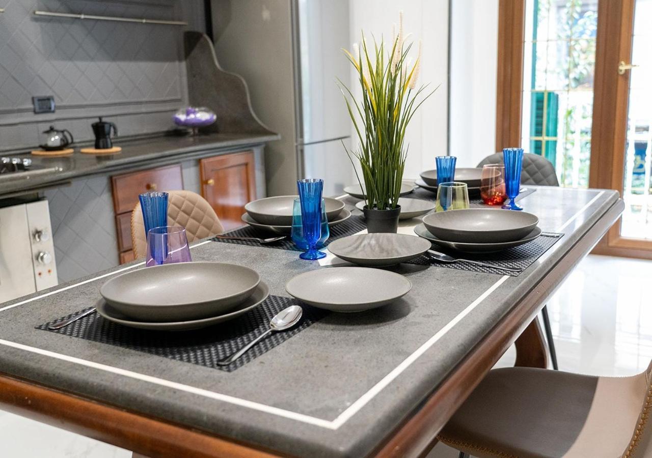 Vesuvius Luxury Home Napoli Bagian luar foto